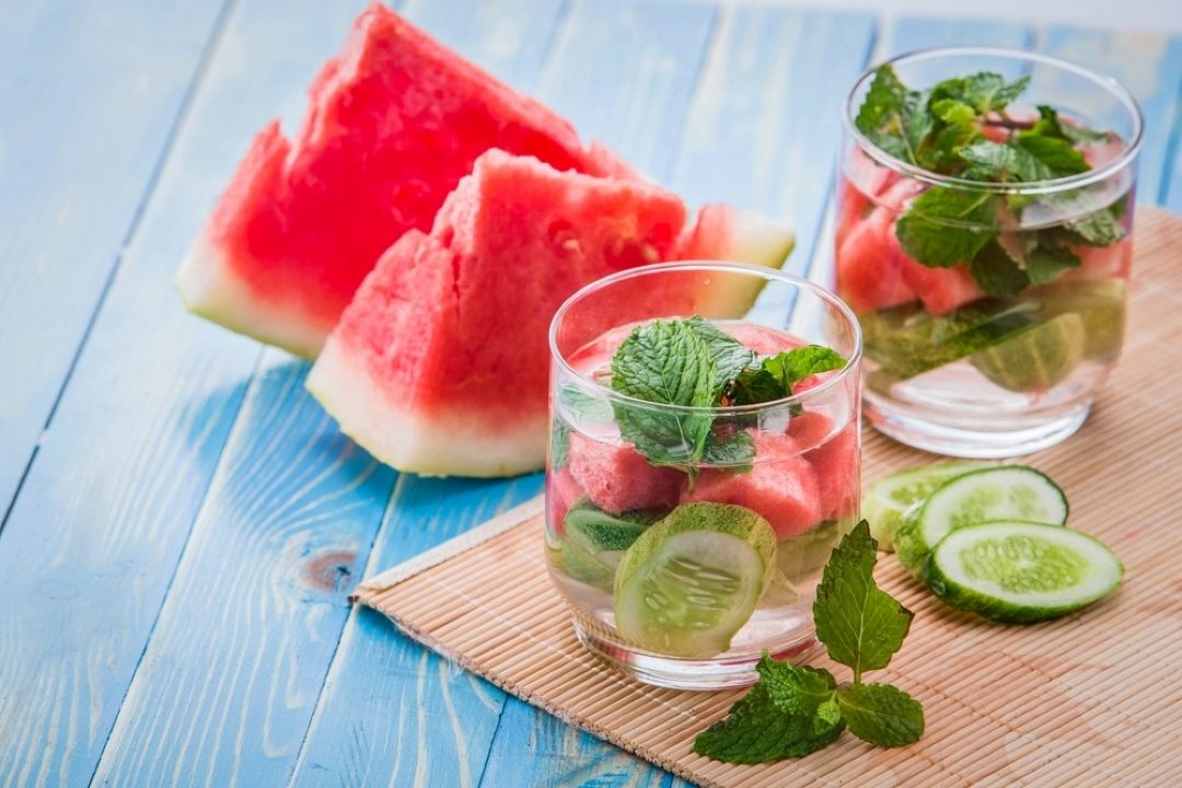 با این خوراكی‌ها بدن خود را خنك نگه دارید