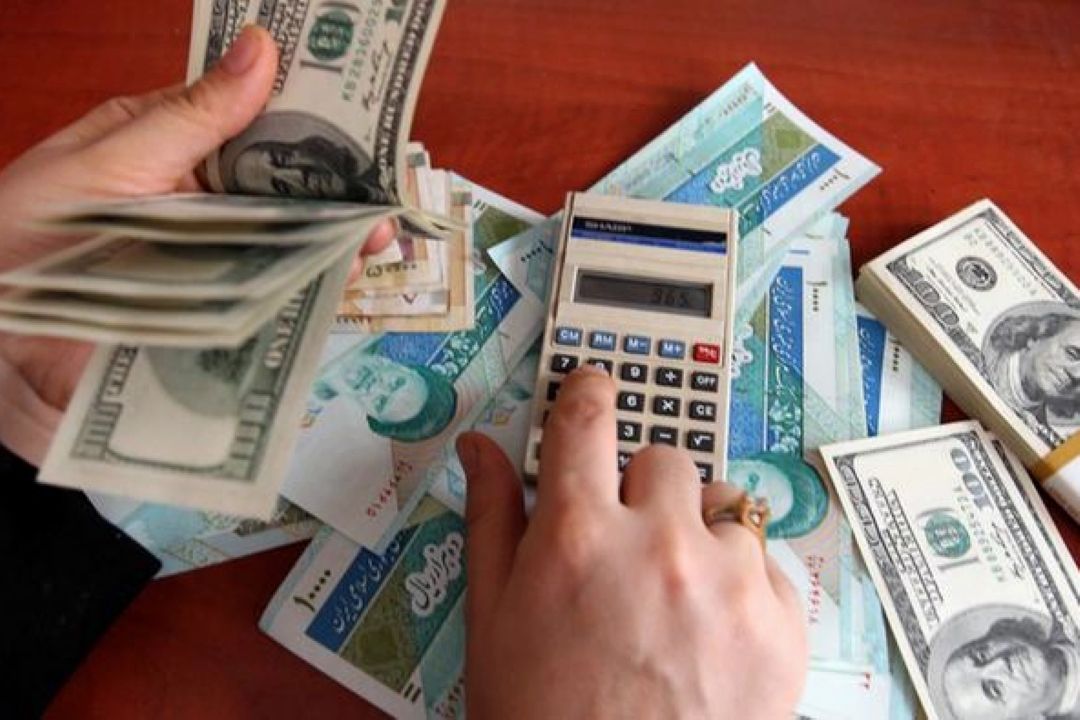  دلار آمریكا نزولی می شود
