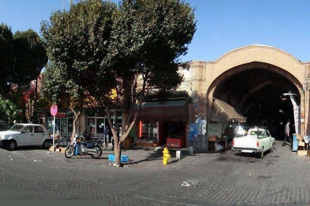 با رادیو تهران در 