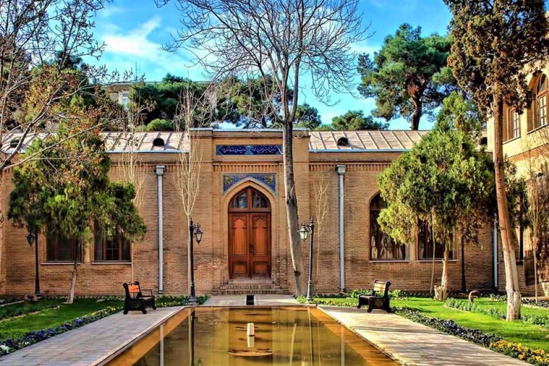 كاخ تابستانی باغ نگارستان؛ مبدا دانشگاه تهران و مكتب استاد كمال‌الملك