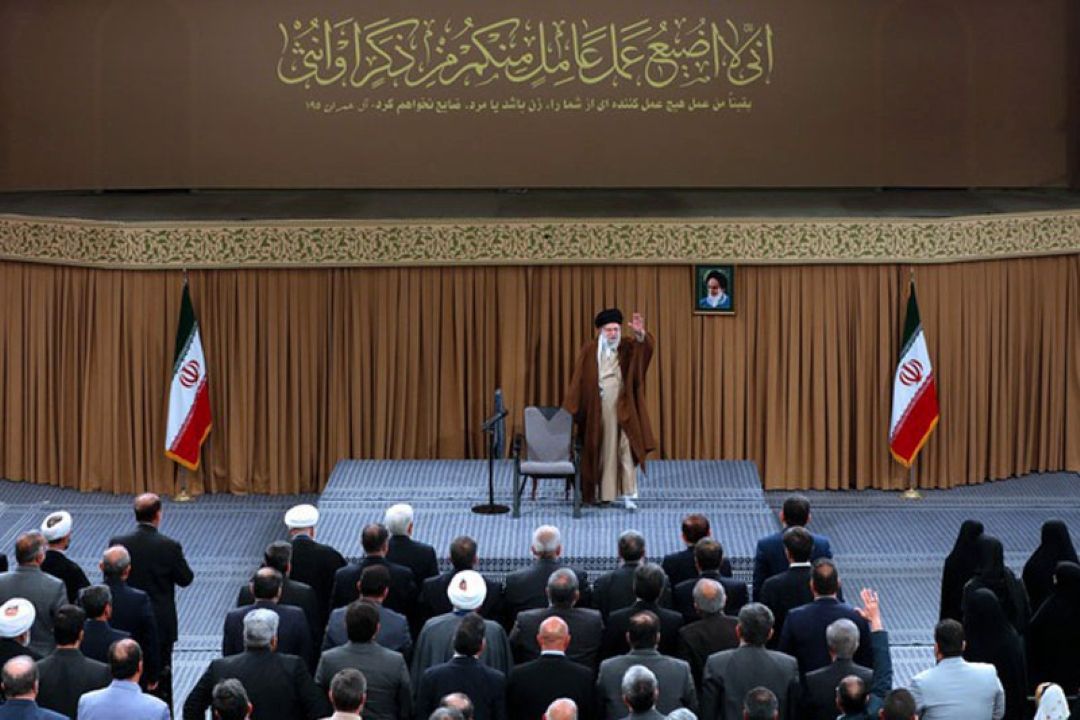 تصمیم‌گیران موانع را از مسیر بخش خصوصی بردارند