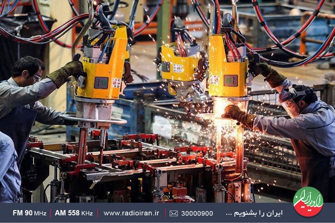 دولت برای رفع مشكلات اقتصادی، تمركز خود را بر بهبود فضای كسب و كار و تولید ملی قرار داده است