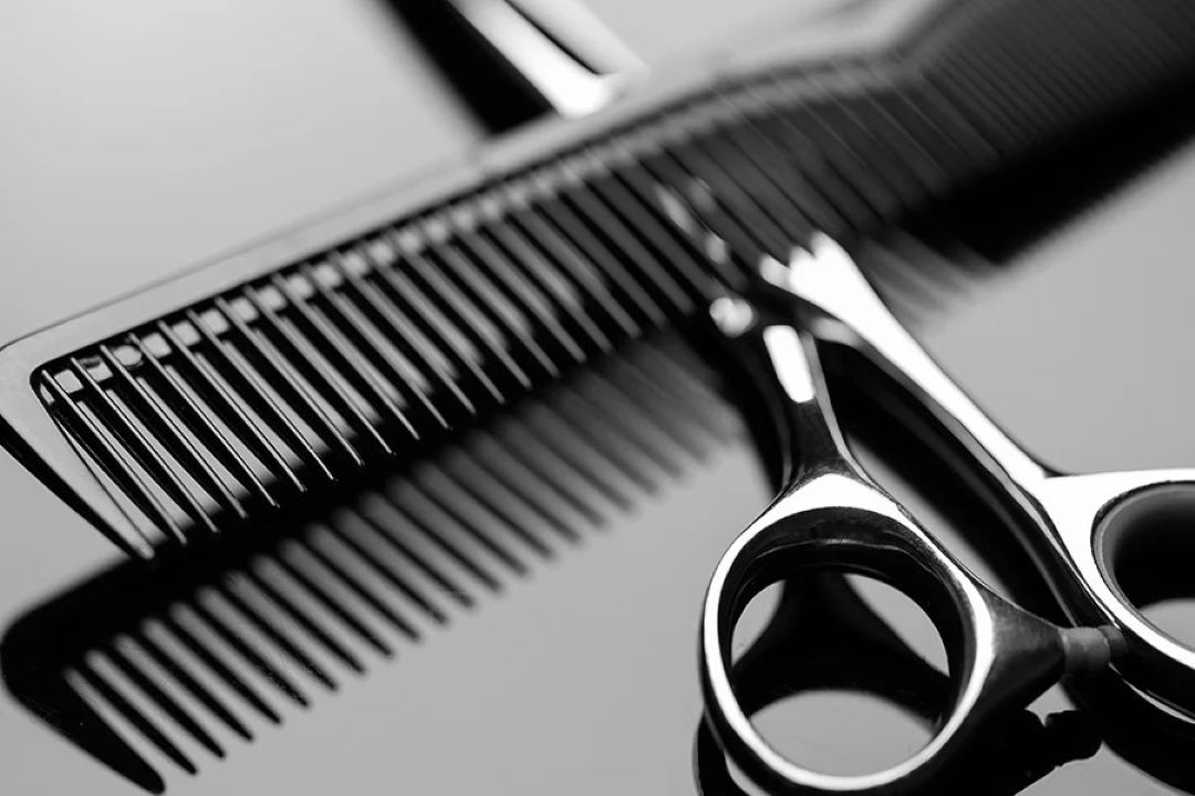 آرایشگاه آقا كیا این قسمت