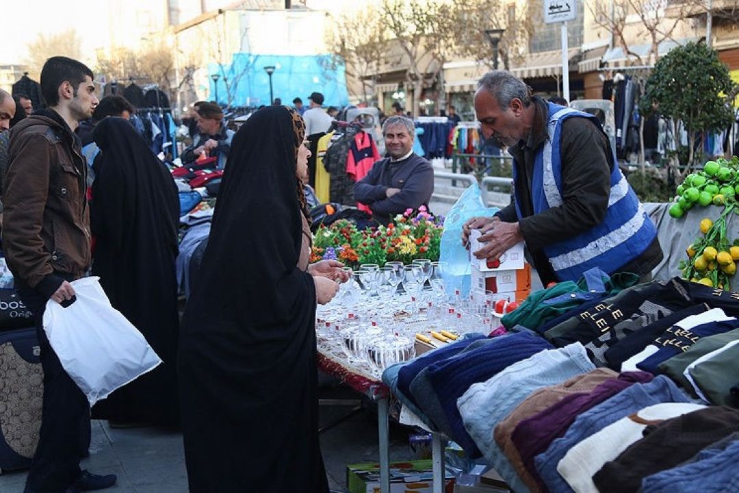 رئیس كانون عالی انجمن‌های صنفی كارگران: به دلیل كمبود دستمزدها شاهد كوچ مشاغل رسمی به غیر رسمی هستیم