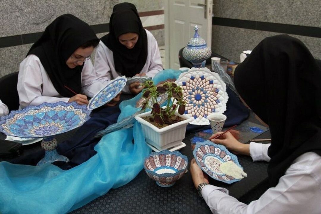  اهمیت مشاغل خانگی و سرمایه‌گذاری برای تولید زیر ذره بین طنز «صبح صبا»