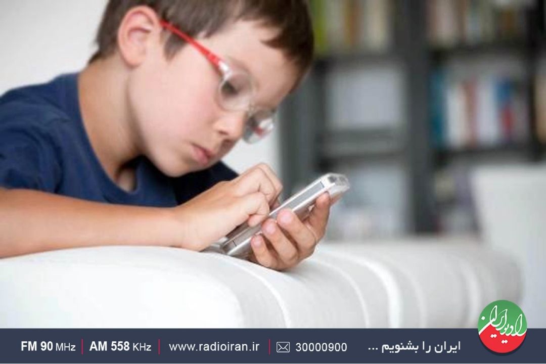 دنیای امروز بی‌رحمانه از هم دور شده‌اند