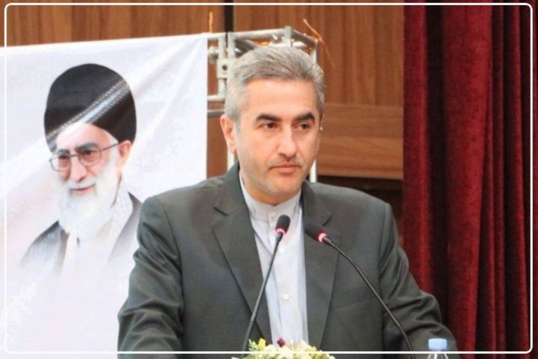 كمبودی در كالاهای اساسی نداریم / ذخیره‌سازی 100 تن آرد در شهرستان