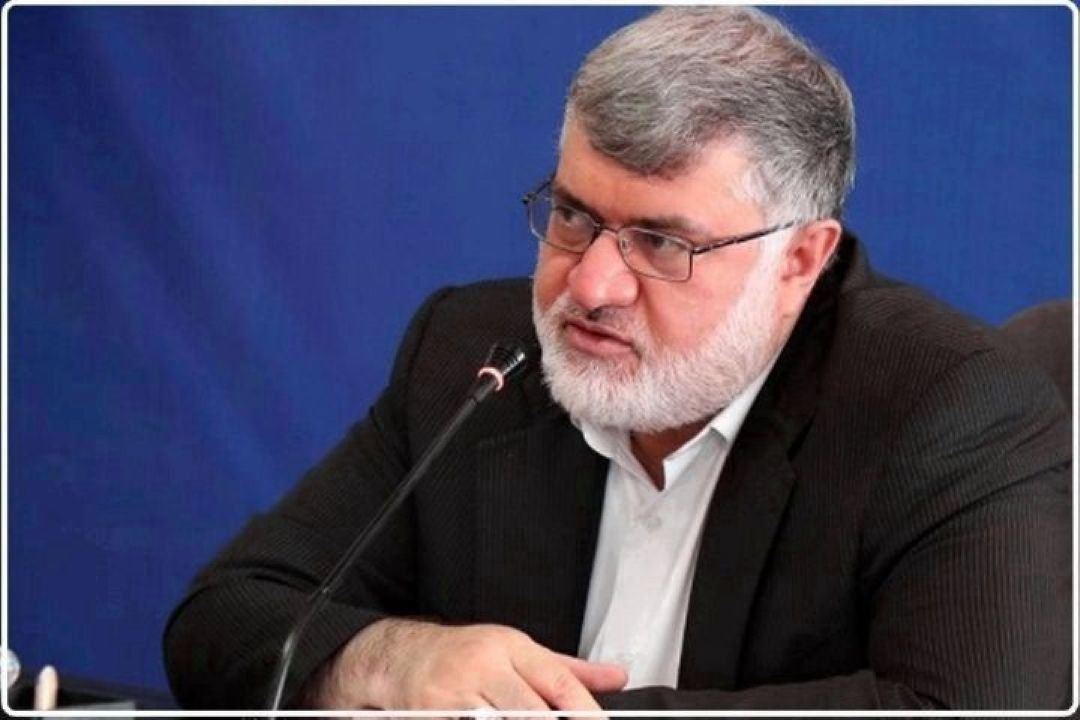 نحوه فعالیت ادارات، بانك‌ها و دستگاه‌های خدمات‌رسان/ ذخایر كالا كافی است، مردم از خرید هیجانی پرهیز كنند