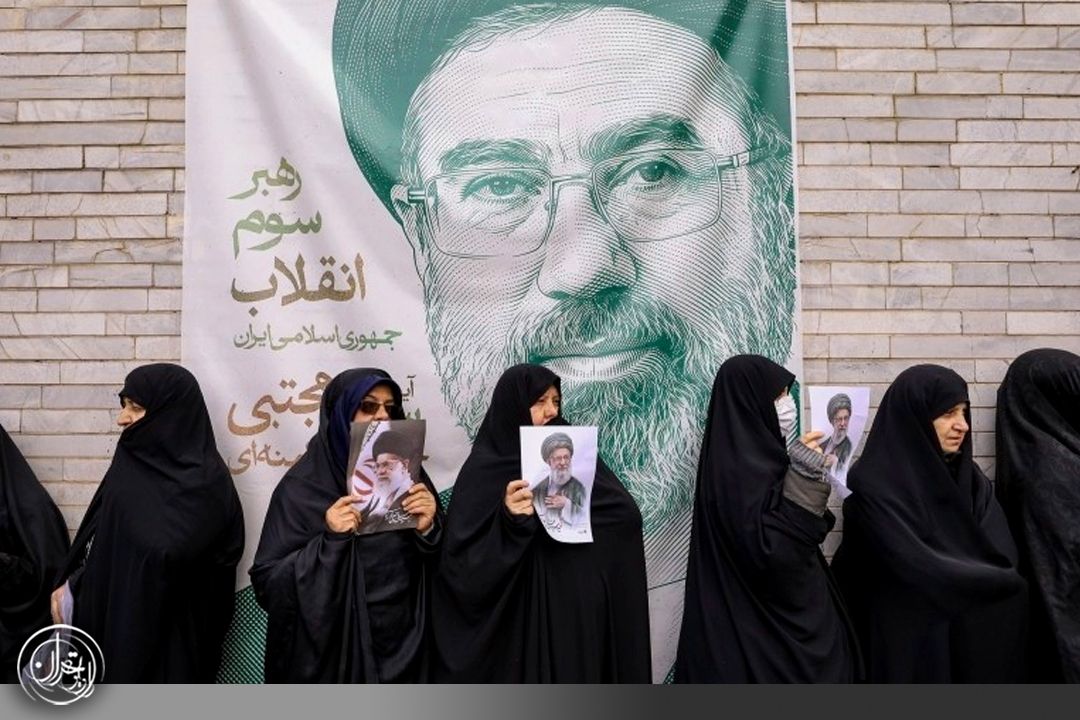 اجتماع مردمی بیعت با آیت‌الله سید مجتبی خامنه‌ای