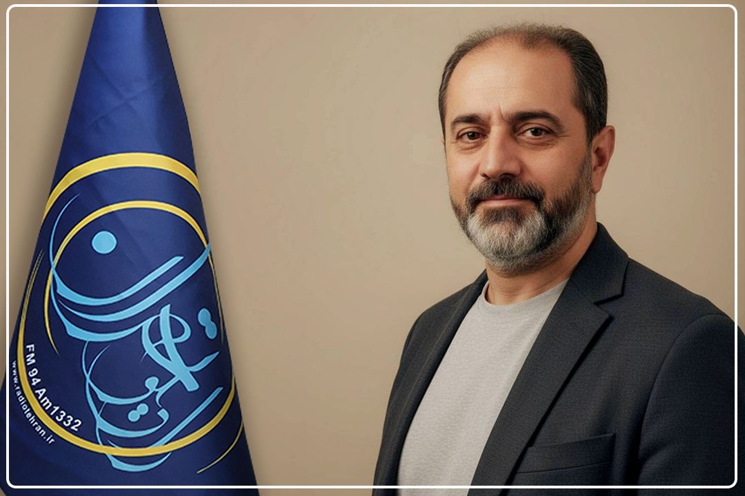 روایتگر صدای میدان؛ گزارشگر رادیو تهران از حضور مردم در تجمعات شبانه می‌گوید