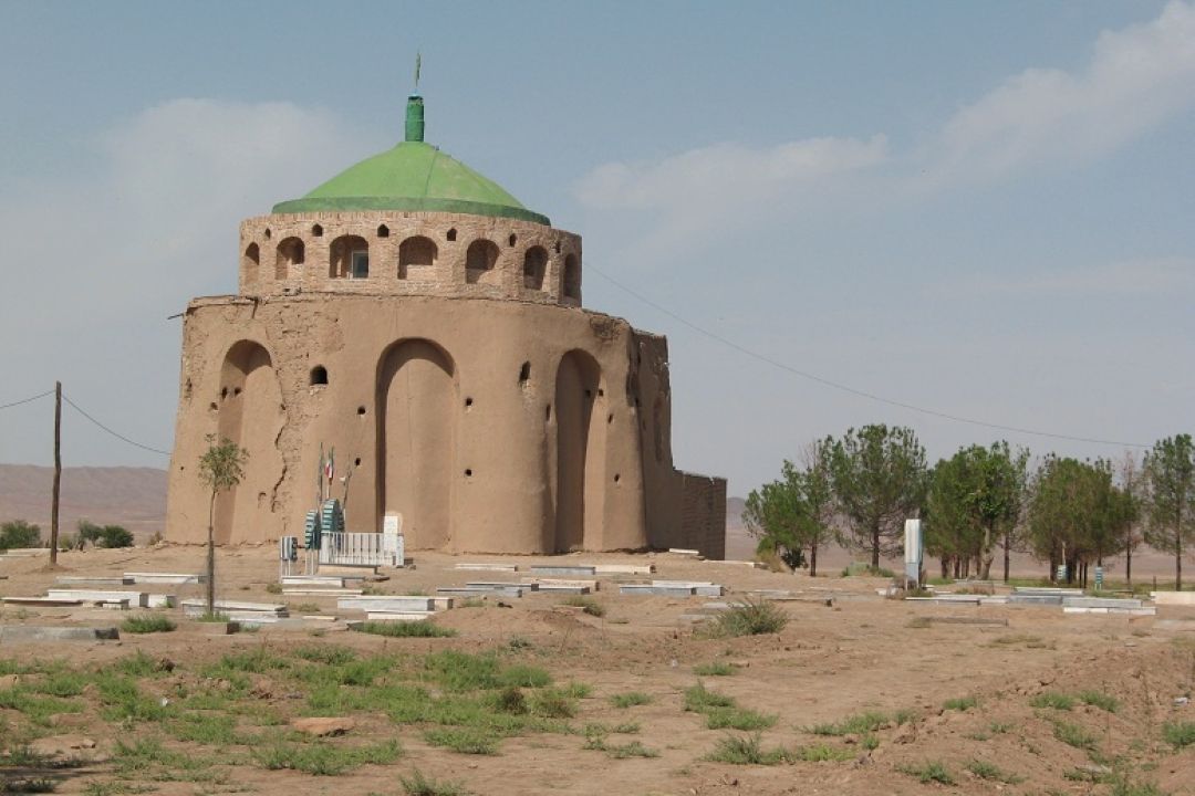 درآستان