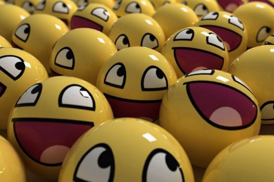 اینجا فقط بخند