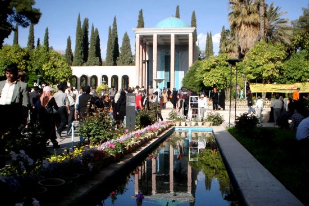 گلستان خوانی 