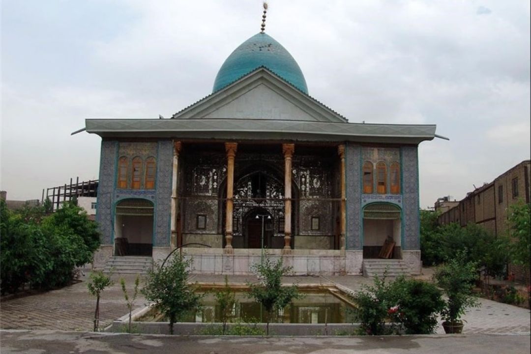 گذری در تهران 