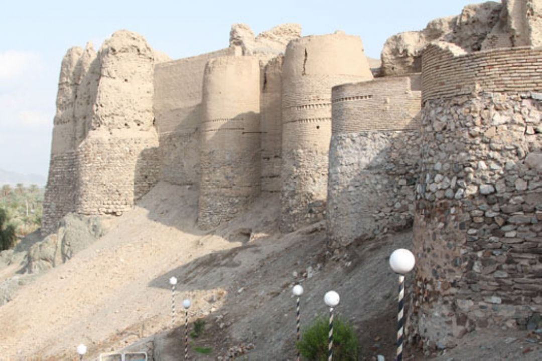 ماجراهای پرویز و خان جون