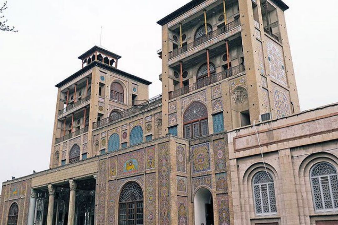 گذری در تهران 