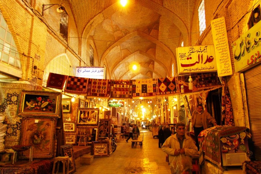ماجراهای پرویز و خان جون