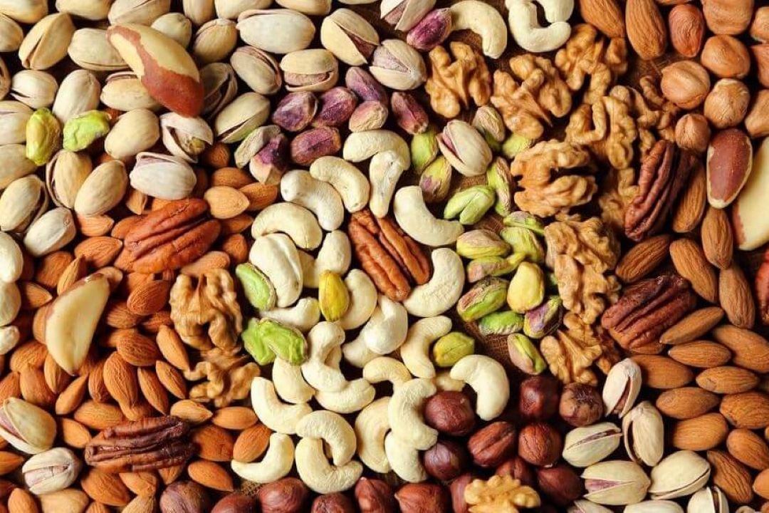 ارز و خشكسالی دو عامل گرانی آجیل و خشكبار