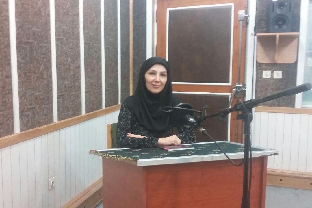 نقد و بررسی مجموعه شعر «پژمان قانون» در رادیو جوان
