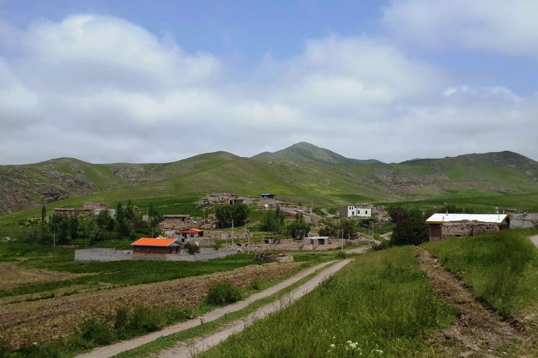 روستای زرگر، مردمانی با زبان خاص؛ از ریشه زبان های هند و آسیایی                                                                                       