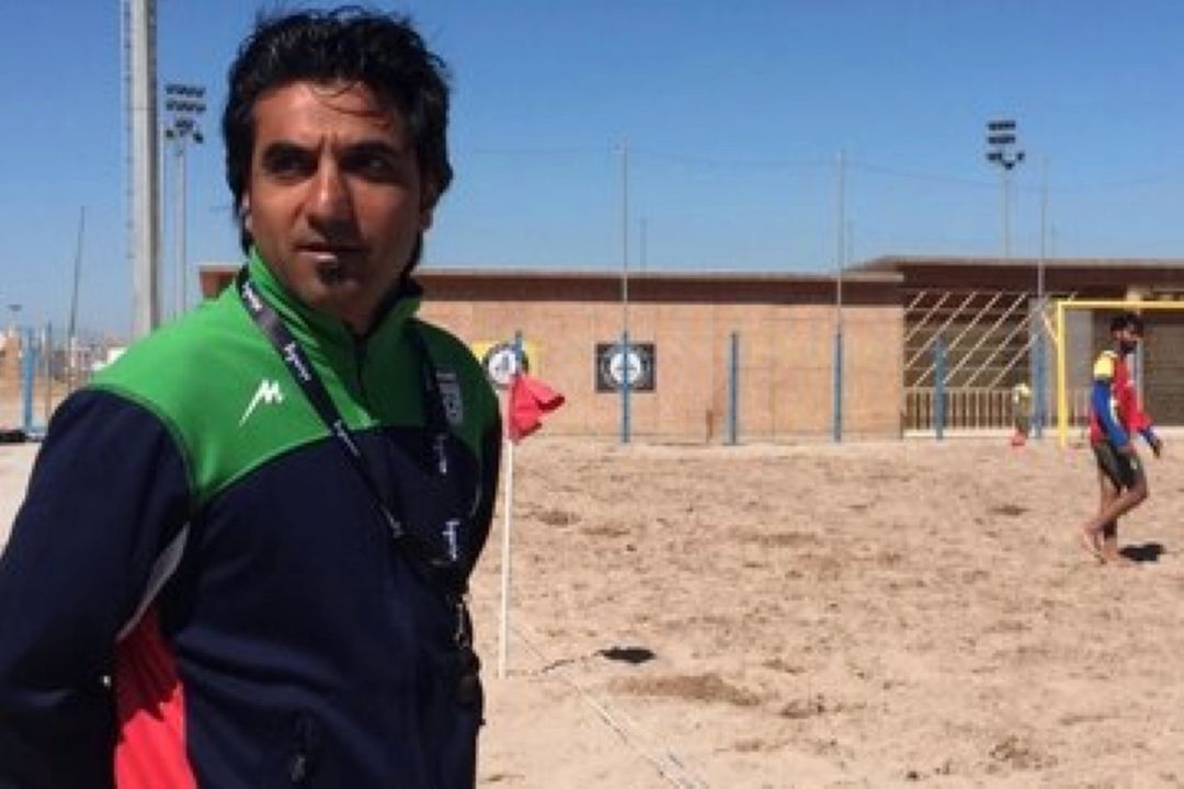 «هاشم پور» سرمربی فوتبال ساحلی شد