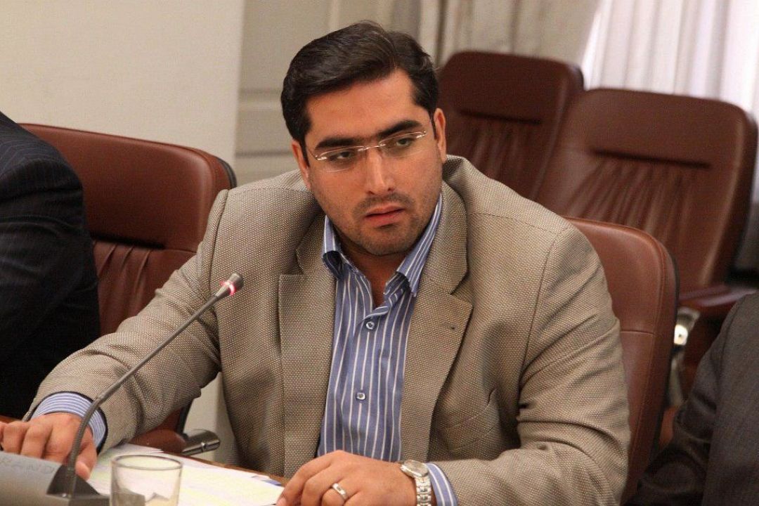 خودرو های ناقص ، كامل و به بازار عرضه می شوند 