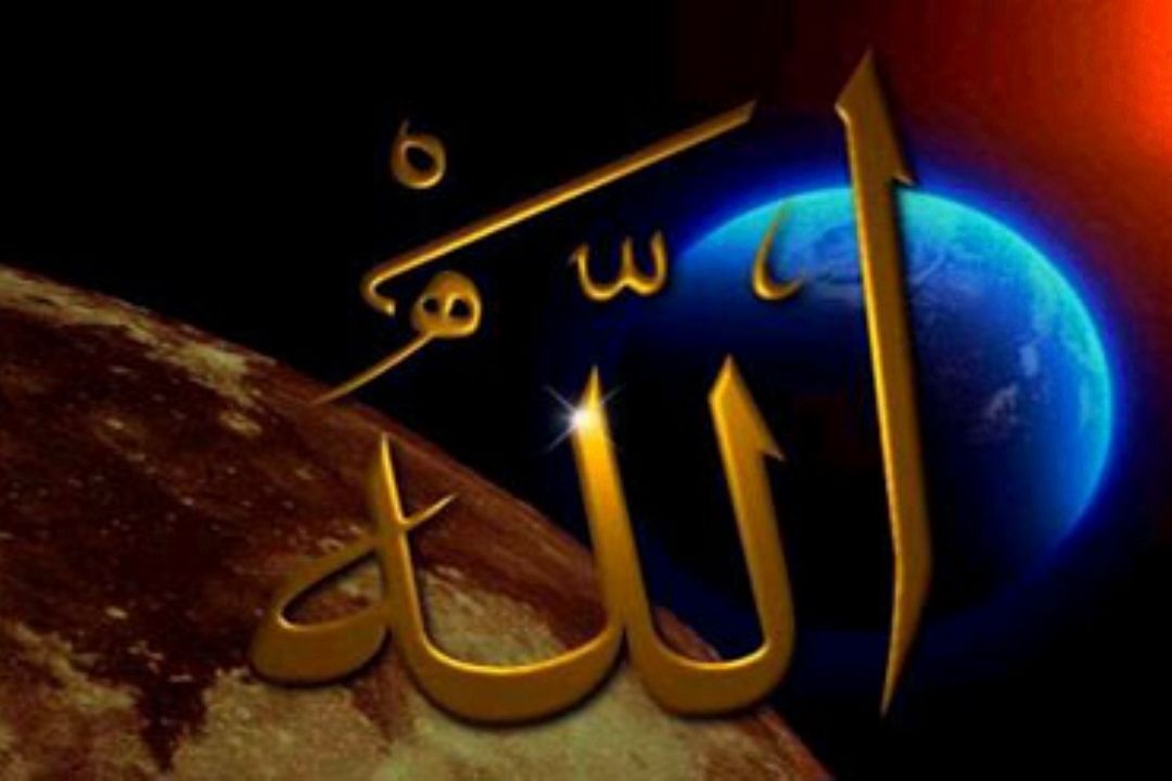 به افق ماه 