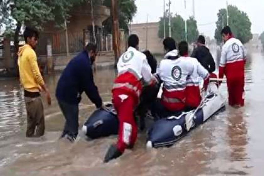 لزوم تسریع در امدادرسانی؛ ادامه تخلیه آب از برخی مناطق اهواز