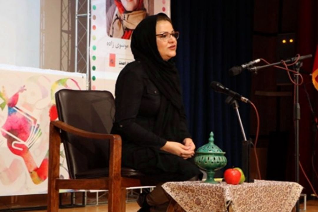 برنامه «نقل نقلستان» میزبان یك بانوی طنزپرداز مشهدی