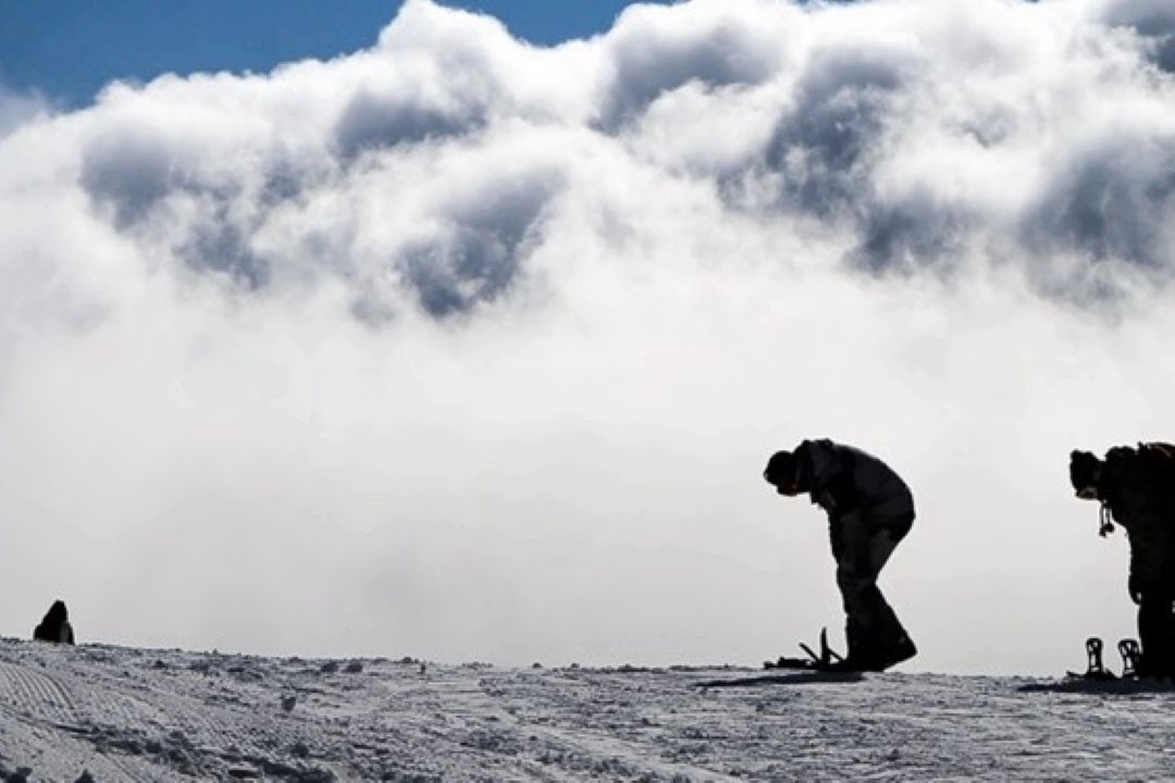 دهمی ركسانا ساوه شمشكی در اسكی كوهستان