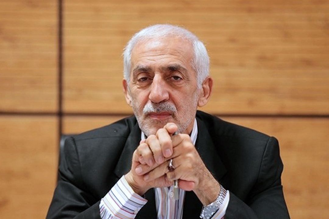 دروغ و افراد نالایق، هر قوم و مملكتی را زمین می زند