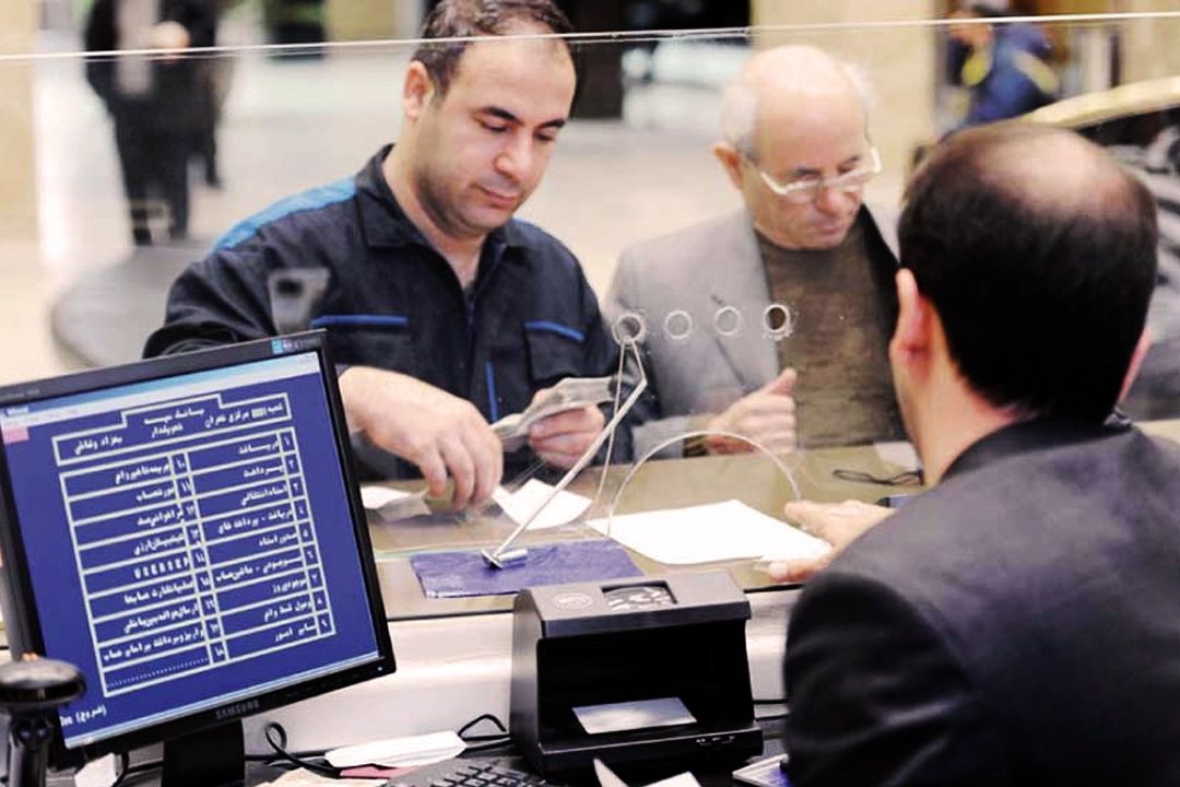 مدیر یكی از شعب: پیامك‌های اخطار بانك‌ها مكانیزه ارسال می‌شود