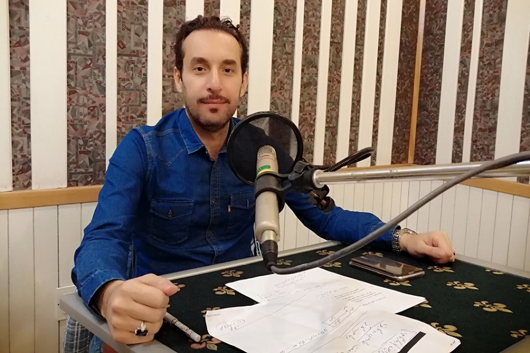 گفت وگو با 