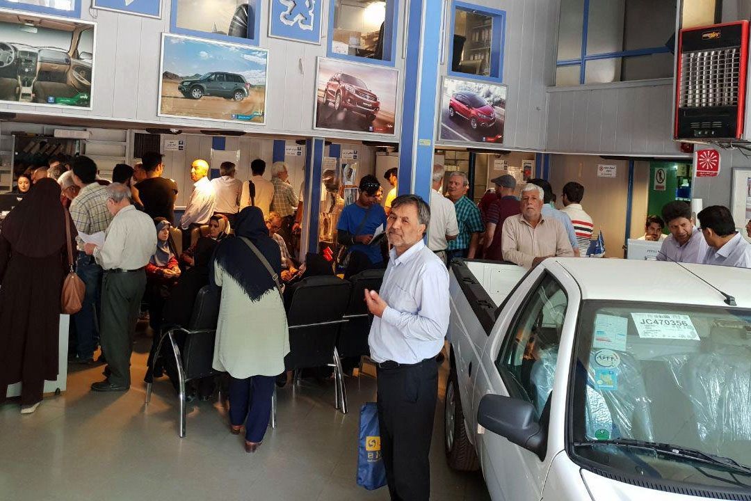  خودروسازان مسئول اصلی بی‌ثباتی قیمت خودرو هستند 
