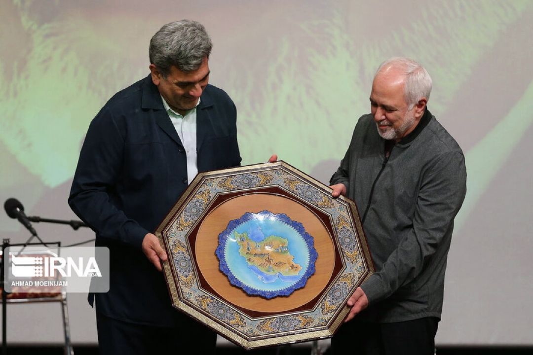 اصلاح طلبان چگونه از ظریف چهره افسانه‌ای درست كردند؟