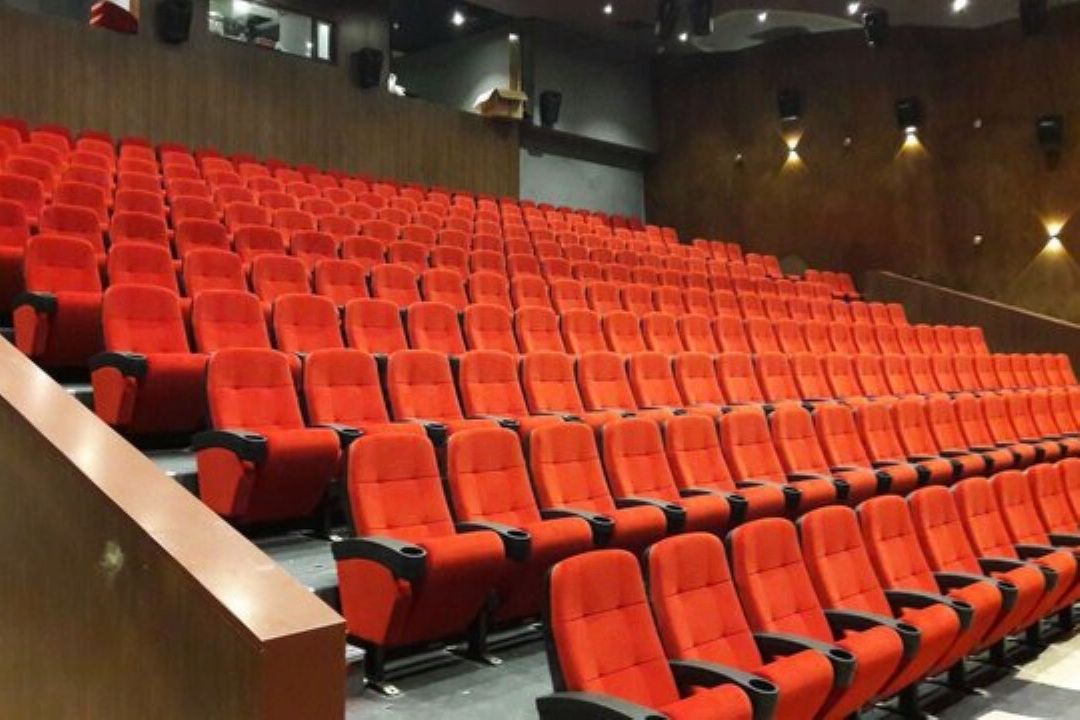مدیر پردیس سینمایی مگامال به رادیو نمایش خبر داد:استقبال از فیلم ها خوب نیست 