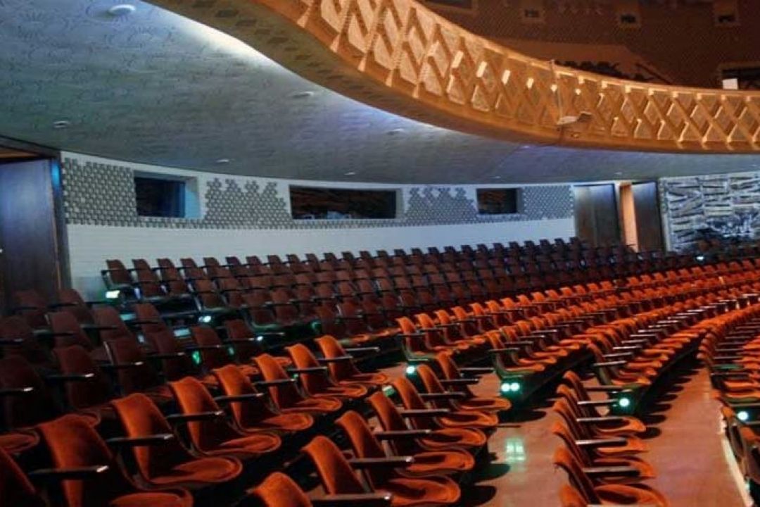 در پی شیوع موج دوم كرونا سالن های تأتر و سینما تعطیل نمی شوند