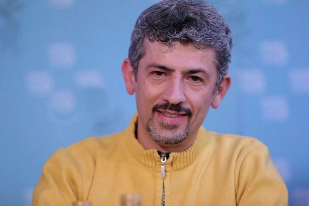 نمایشنامه طنز «ایست تردست» اثر سیروس همتی منتشر شد