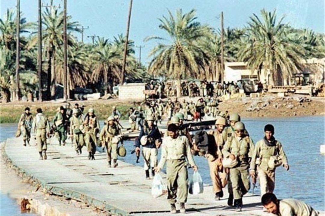 8 سال دفاع مقدس آزمونی بزرگ برای اثبات قدرت ایمان حقانیت و پایداری پیروز ملت ایران است 