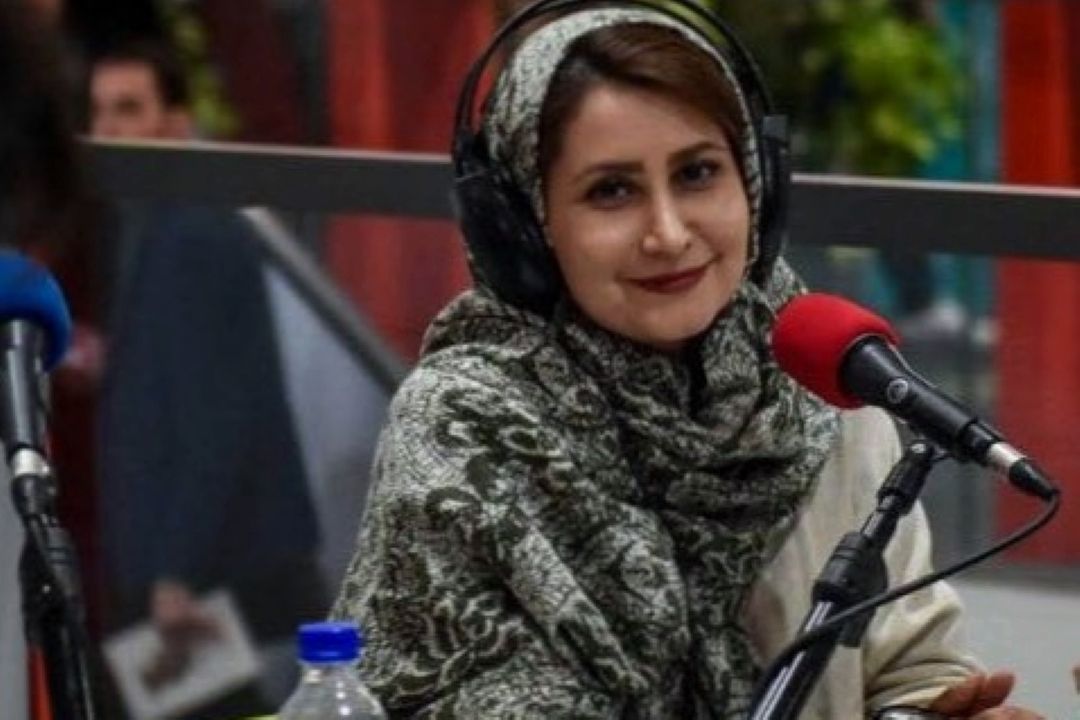 «روی موج نمایش» زنده از رادیو نمایش پخش می شود