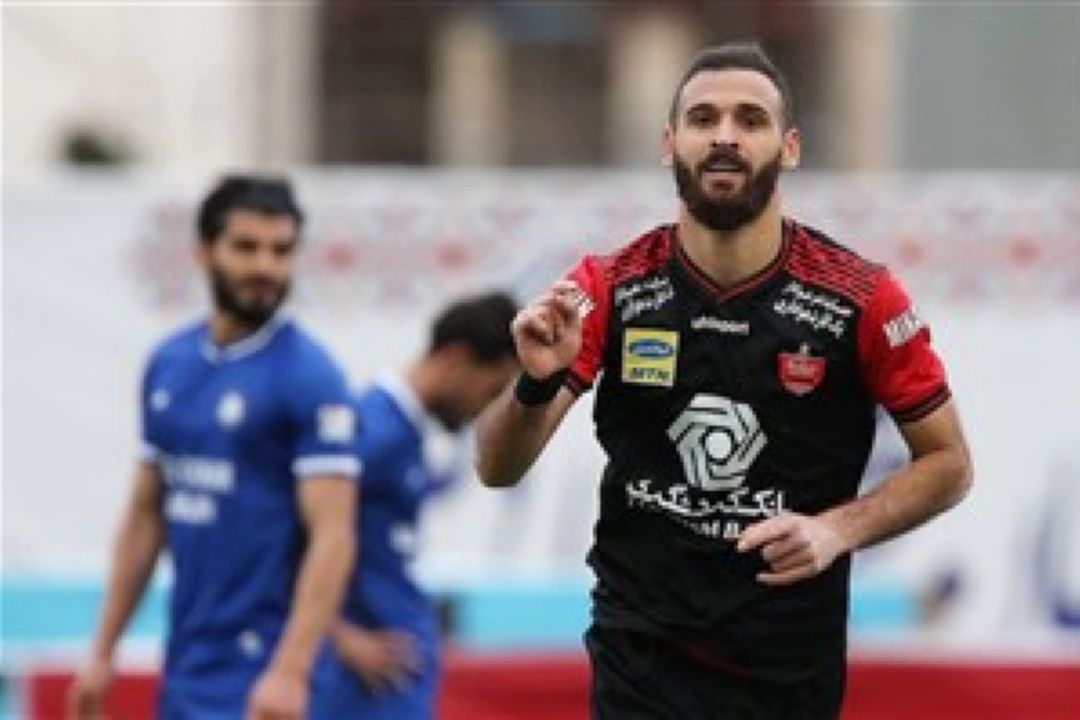 برد 5 بر 0 پرسپولیس مقابل گل گهر