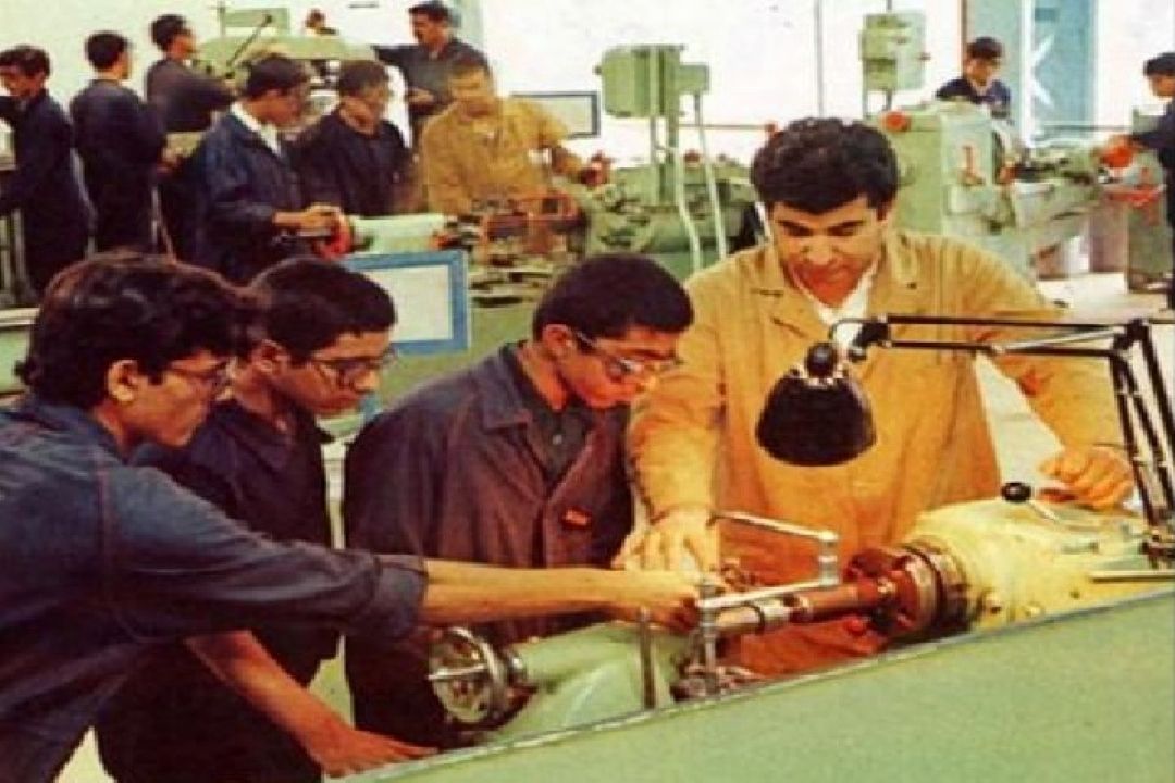 كار و اشتغال در نزدیكی ما
