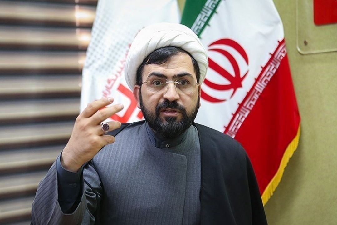 حجت الاسلام سرلك: توجه به قلبهای پاك و هوشیاری در شبهات