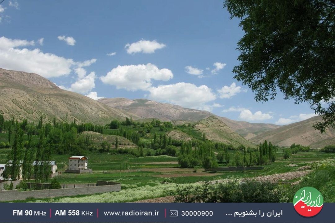 اهالی روستای لزور درخواستشان را در برنامه «راهی به ابادی» از رییس جمهور مطرح میكنند