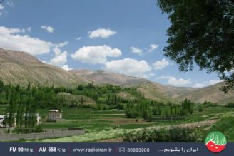 اهالی روستای لزور درخواستشان را در برنامه «راهی به ابادی» از رییس جمهور مطرح میكنند