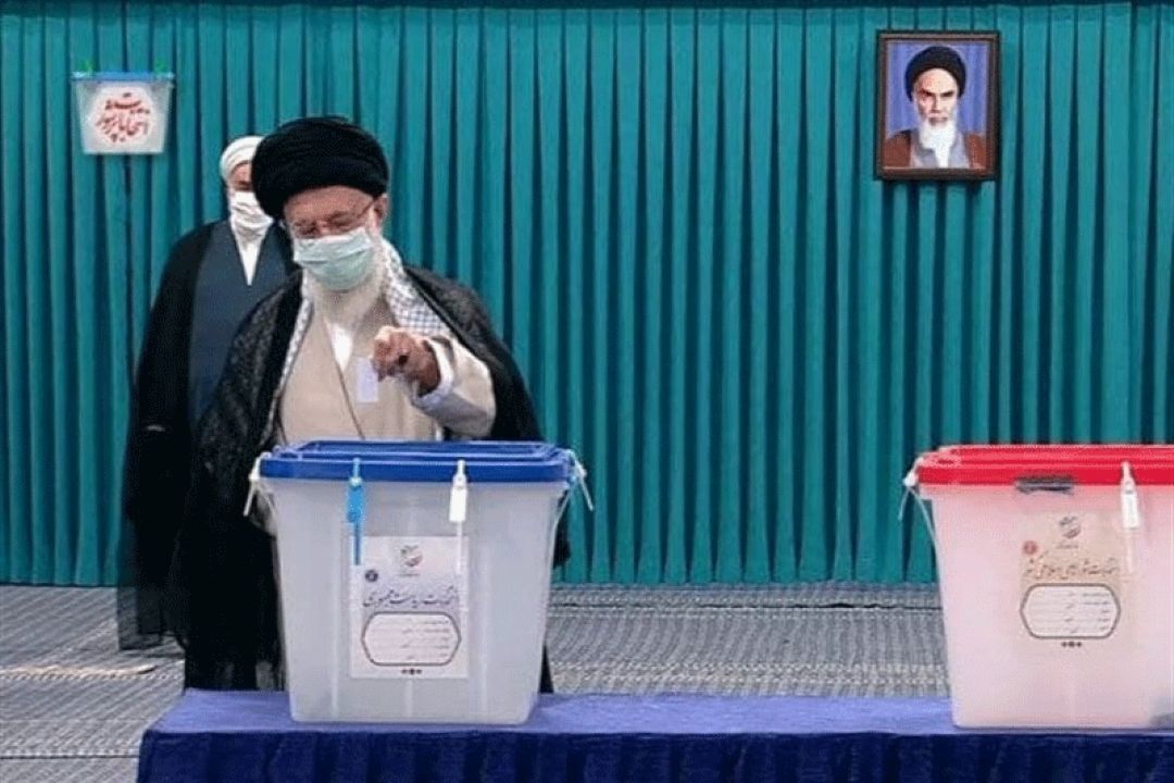 رهبر معظم انقلاب اسلامی: روز انتخابات روز ملت ایران و تعیین سرنوشت است هرچه زودتر این وظیفه را انجام دهید