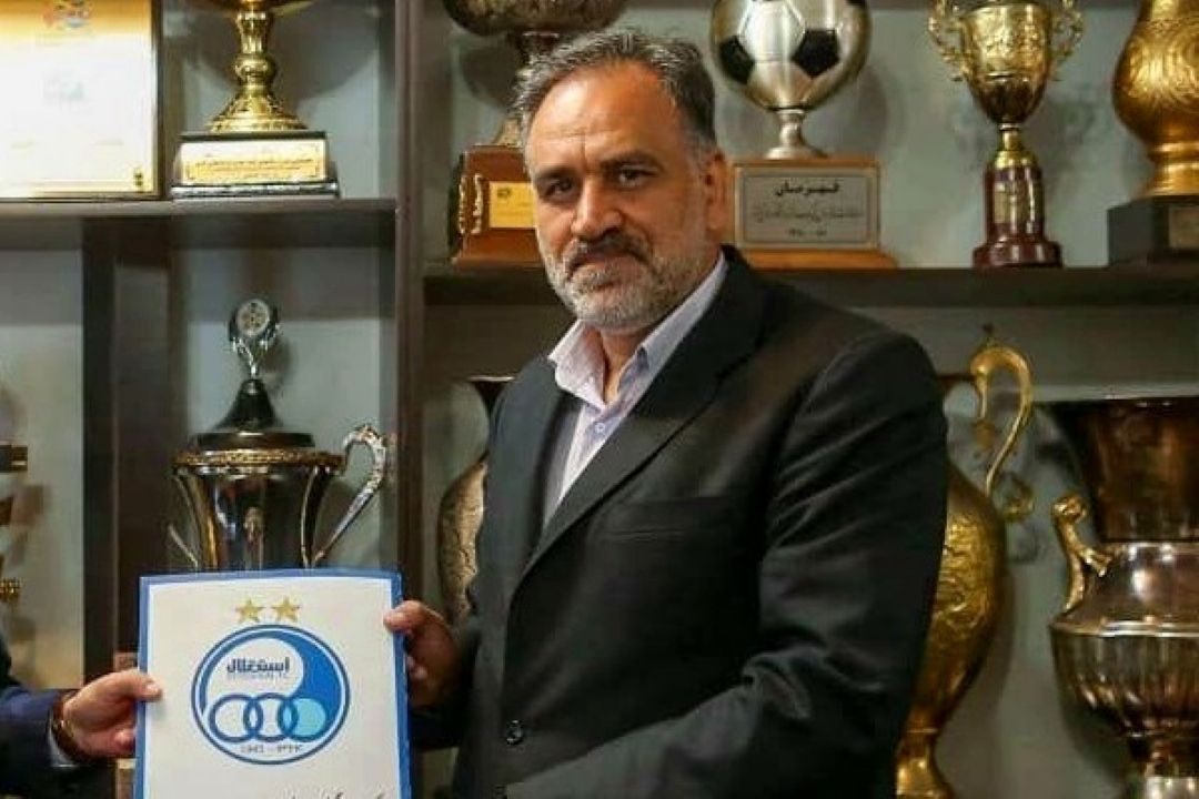 چرا مدیر عامل استقلال استعفاء نمی‌دهد؟