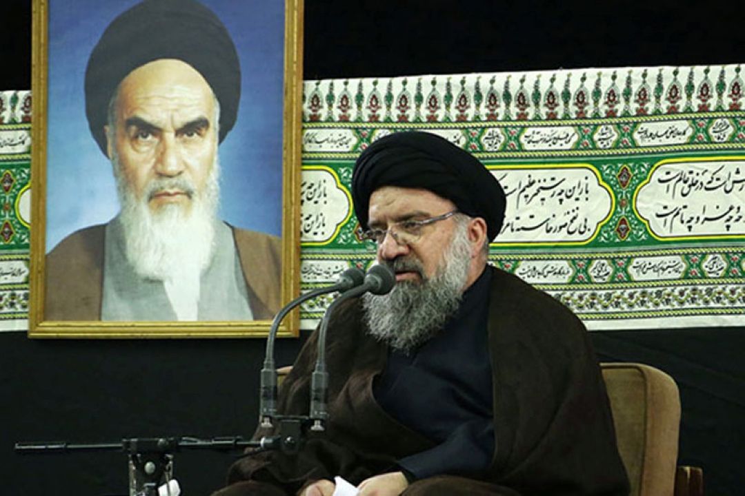 ملت عاشورایی با فرهنگ عاشورا زنده است