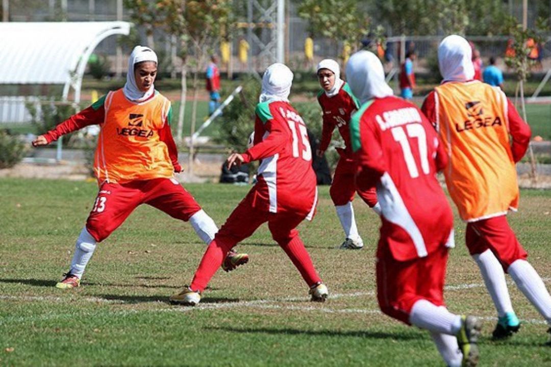 فوتبال بانوان در چهارچهاردو