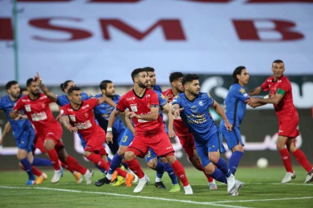 تغییر لباس پرسپولیسی‌ها در شهرآورد سوژه امروز «رادیو ورزش» شد